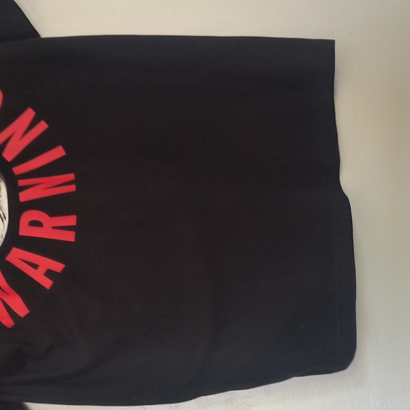 NWT Cali Dewitt Black T-Shirt with Global Warning Graphic Coffin Sz Small Men - Picture 14 of 15